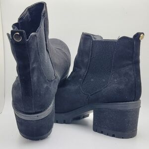 10M Chic Black Suede Ankle Chunky Heel Pull On Booties